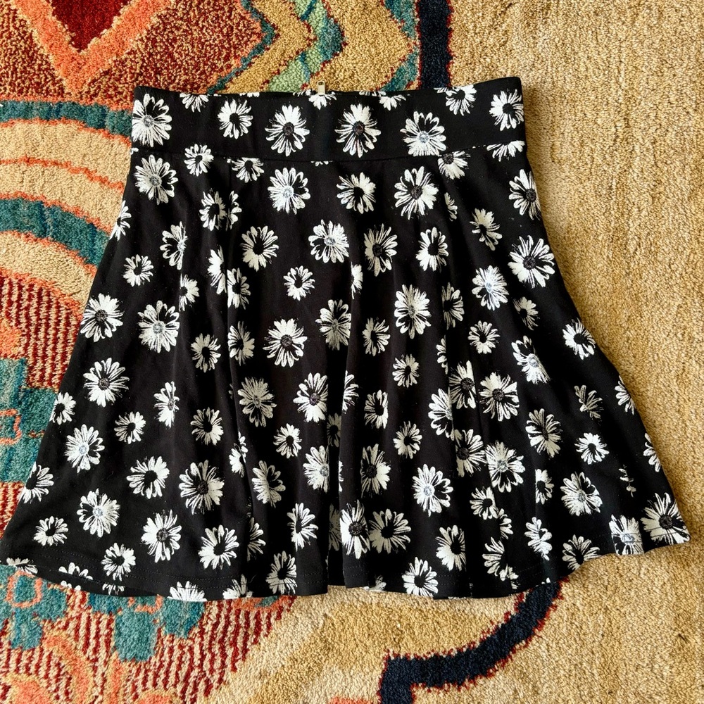 Black and white mini skirt